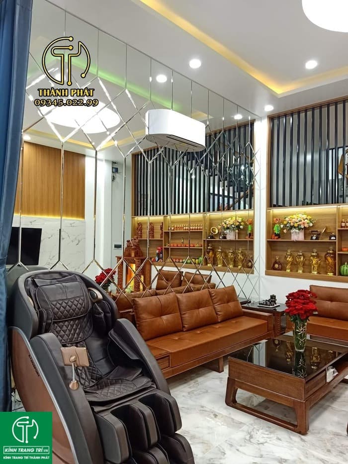 Gương Dán Tường Quận 10