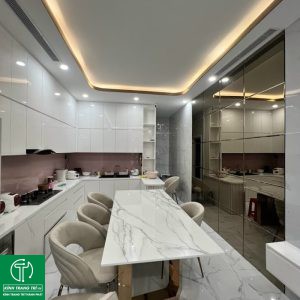 Kính Thủy Hình Vuông