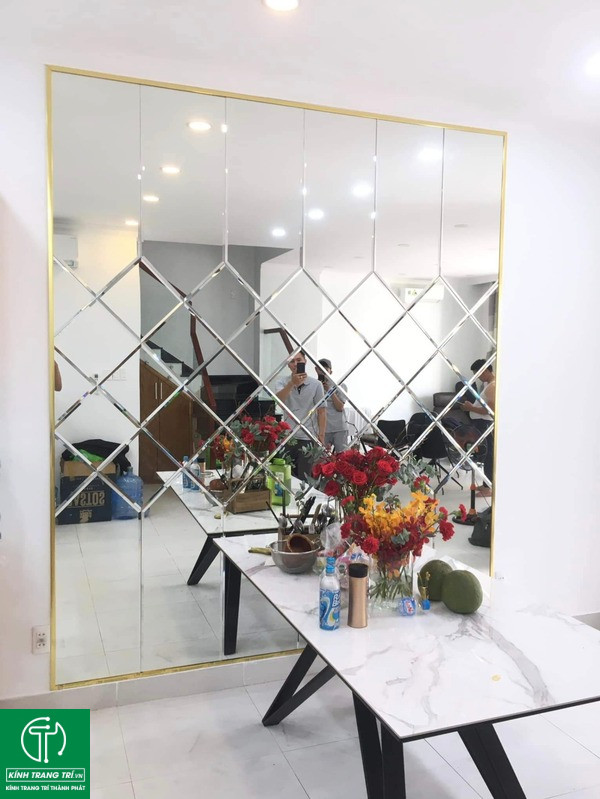 Gương Dán Tường Bình Dương