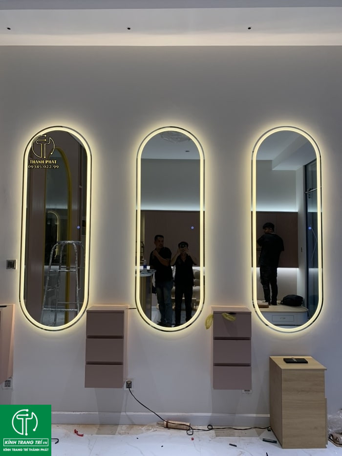 Gương Soi Hình Oval đèn Led