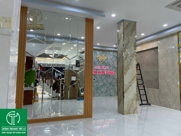 Kính Trang Trí Quận 5