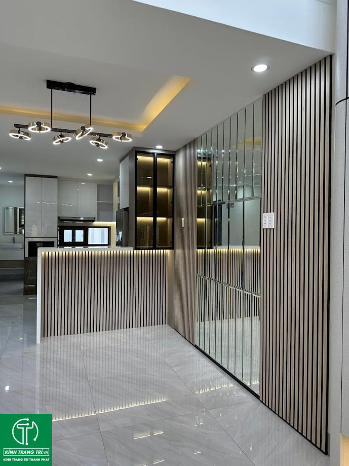 Kính Trang Trí Quận 2