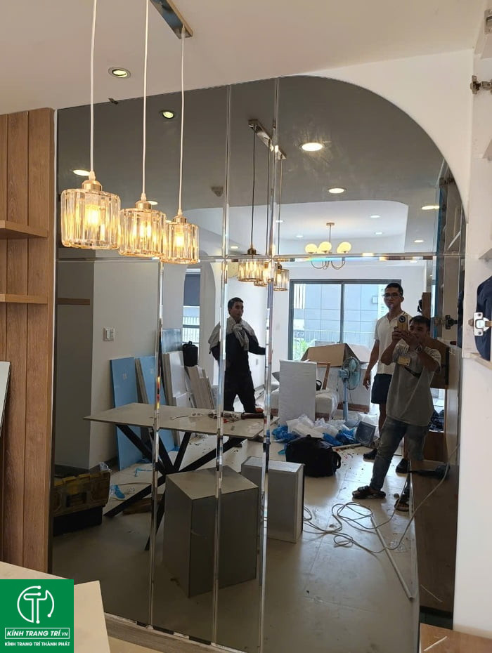 Kính Trang Trí Quận 8