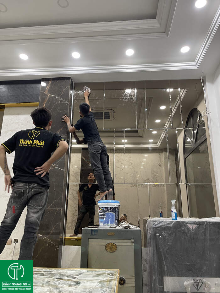 Dịch Vụ Cắt Gương Màu Trà