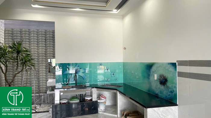 Cách Lựa Chọn Kính ốp Tường Bếp